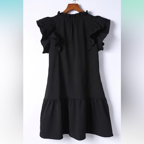 Summer dress with elegant ruffle design. - Picture 2 of 4